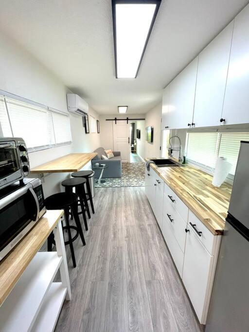 1Bed 1Bath Container Home Centrally Located Cypress Gardens Экстерьер фото